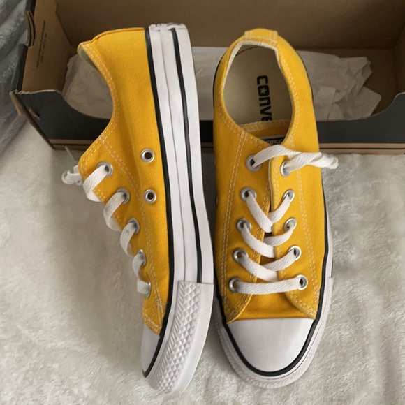 Yellow Converse - Size 6 Women’s - Picture 3 of 4